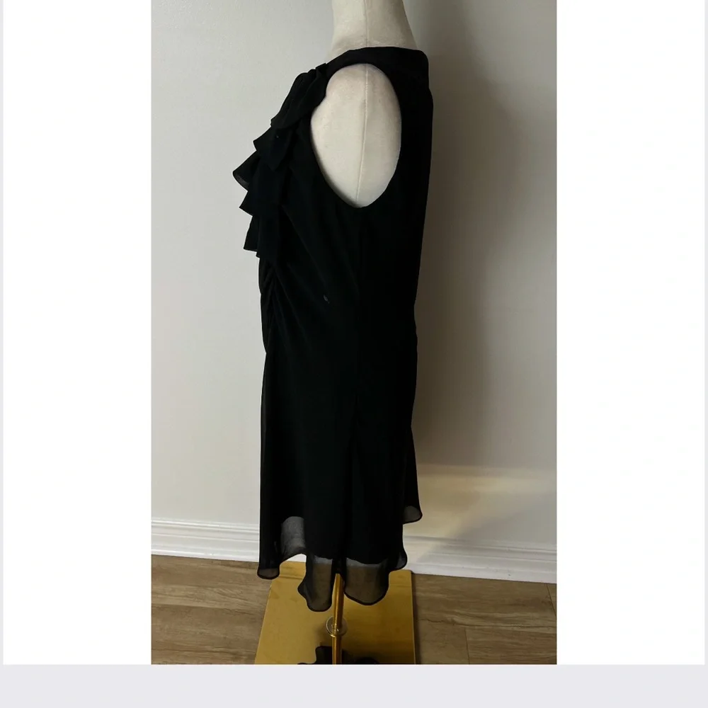 90s Asymmetrical Black Chiffon Dress – Draped Knee-Length with Shoulder Ruffle - Picture 13 of 15